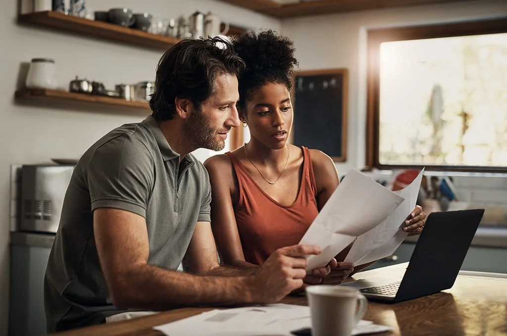 Veteran coupe reviews VA life insurance documents